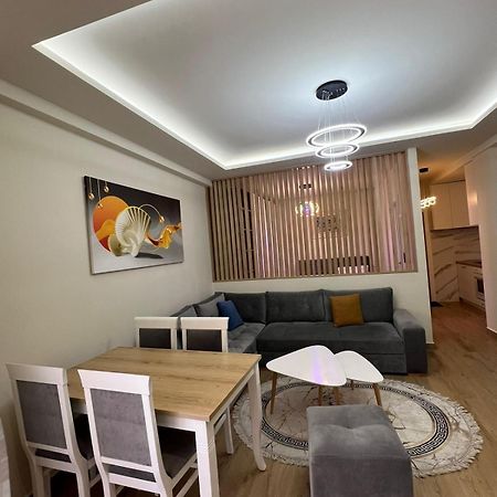 Condor Center Luxury Apartment Tirana Extérieur photo