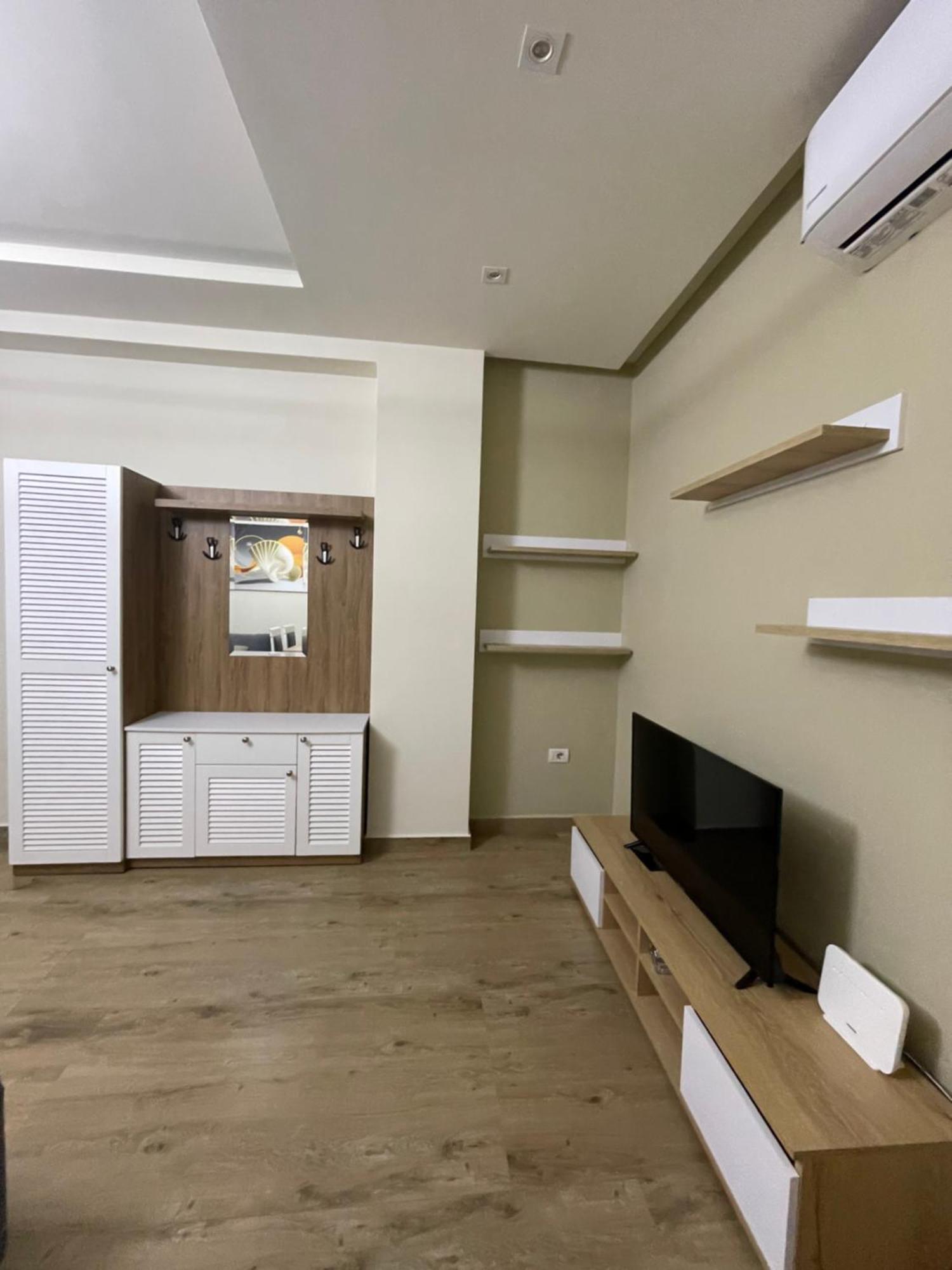 Condor Center Luxury Apartment Tirana Extérieur photo